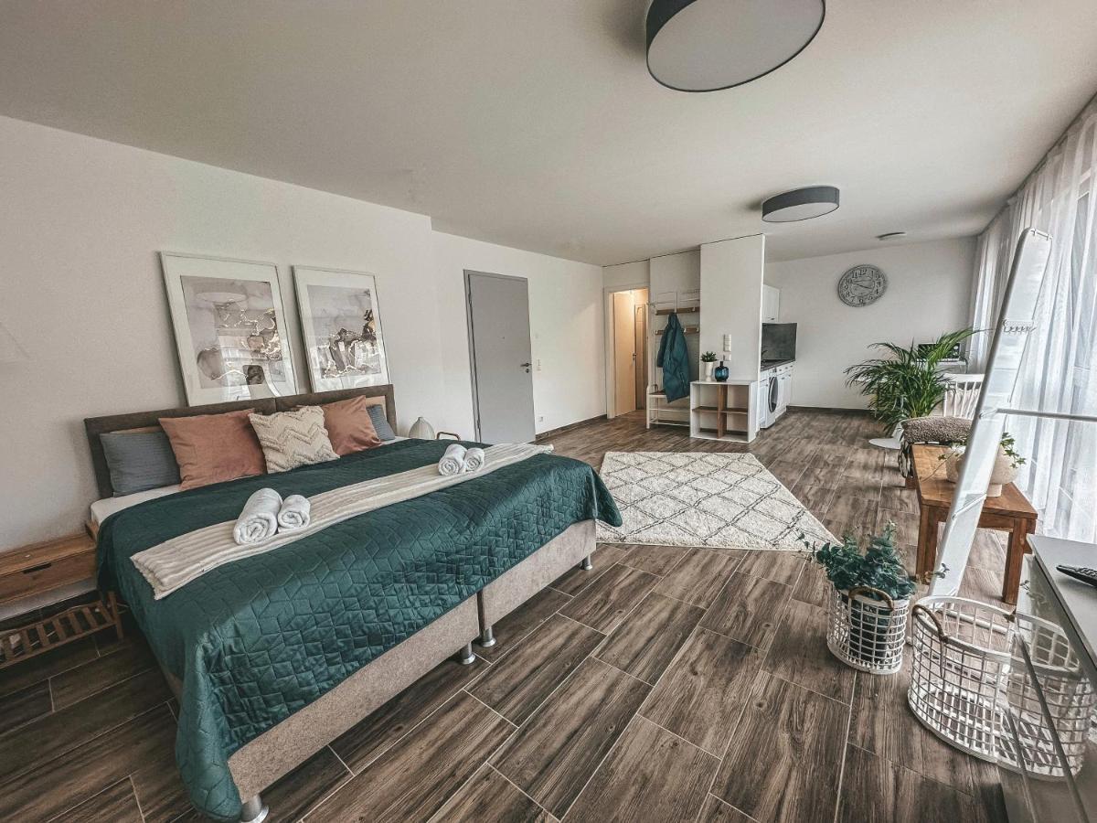 Sali Homes Elegant And Stylish Retreat In Heart Of Bayreuth, Close To River Екстер'єр фото