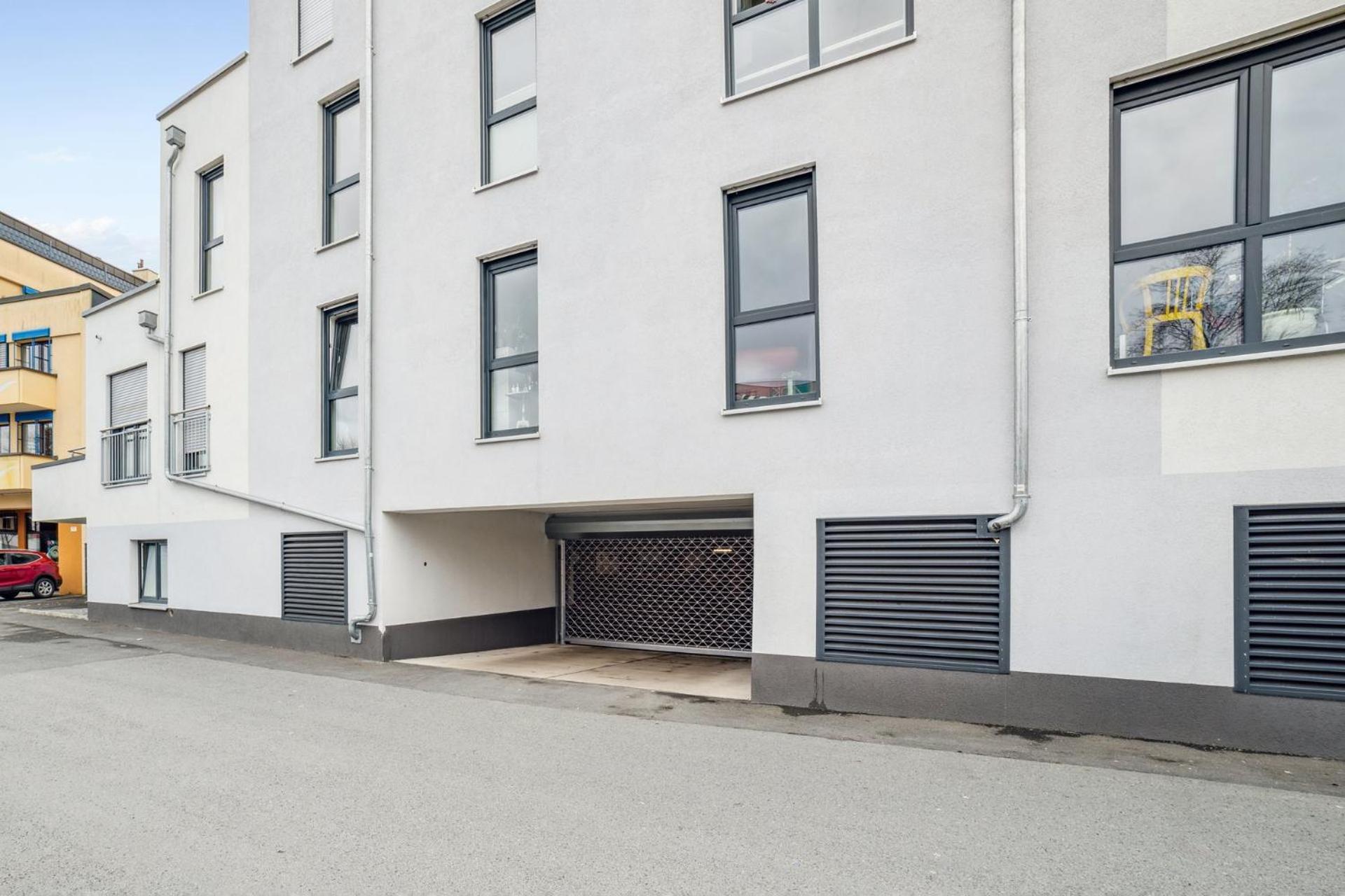 Sali Homes Elegant And Stylish Retreat In Heart Of Bayreuth, Close To River Екстер'єр фото