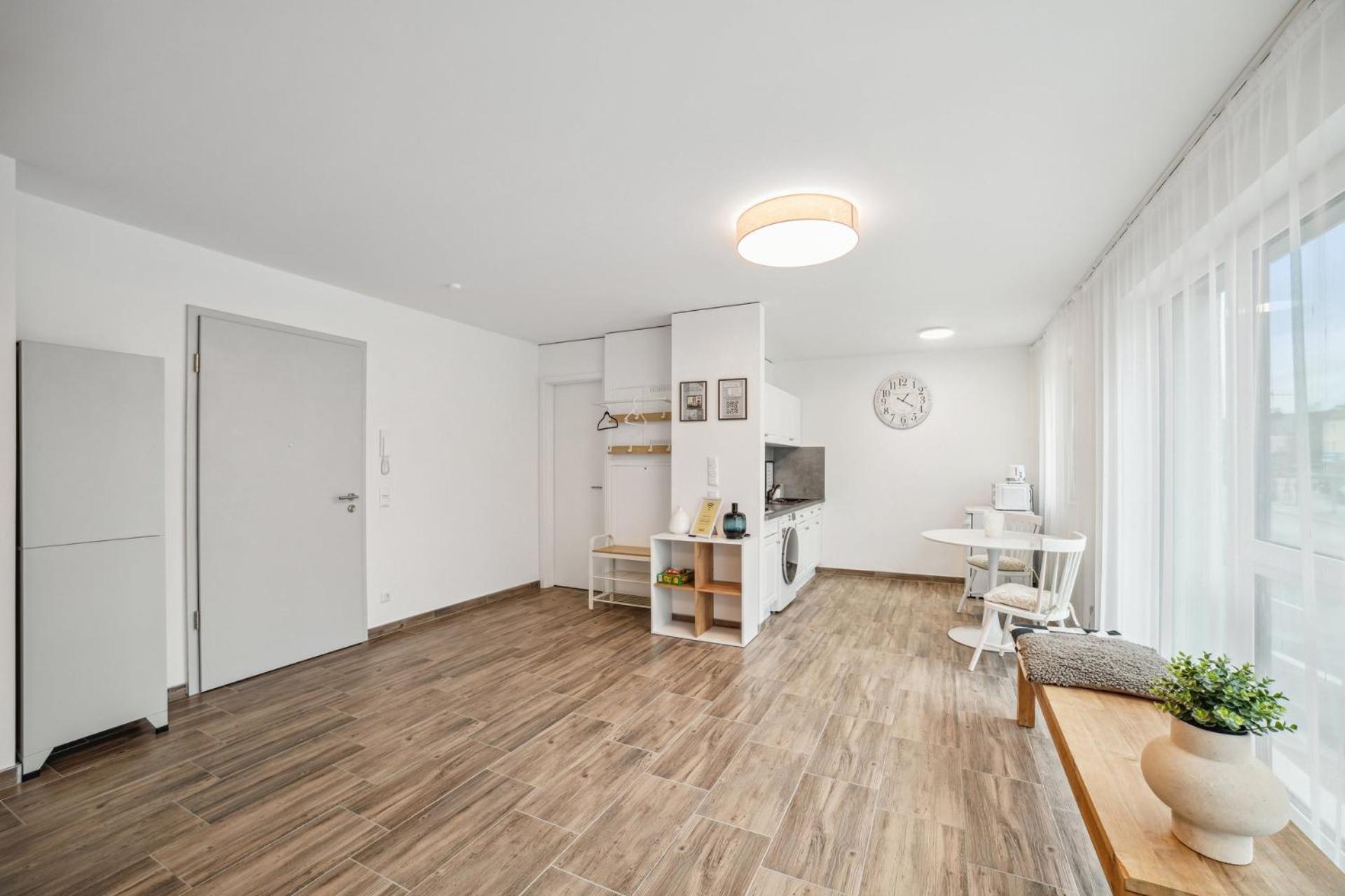 Sali Homes Elegant And Stylish Retreat In Heart Of Bayreuth, Close To River Екстер'єр фото