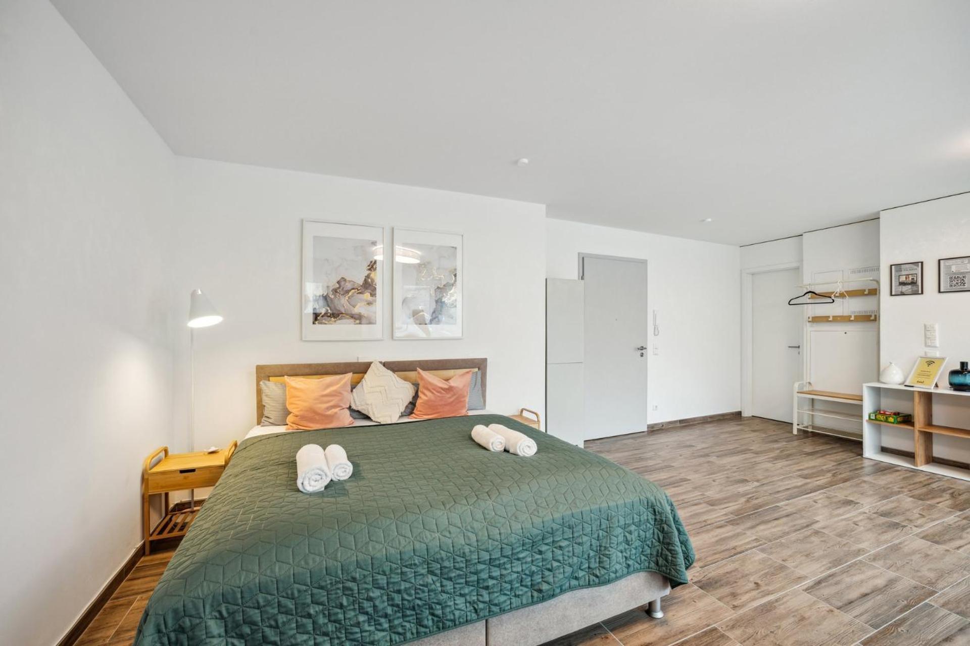 Sali Homes Elegant And Stylish Retreat In Heart Of Bayreuth, Close To River Екстер'єр фото